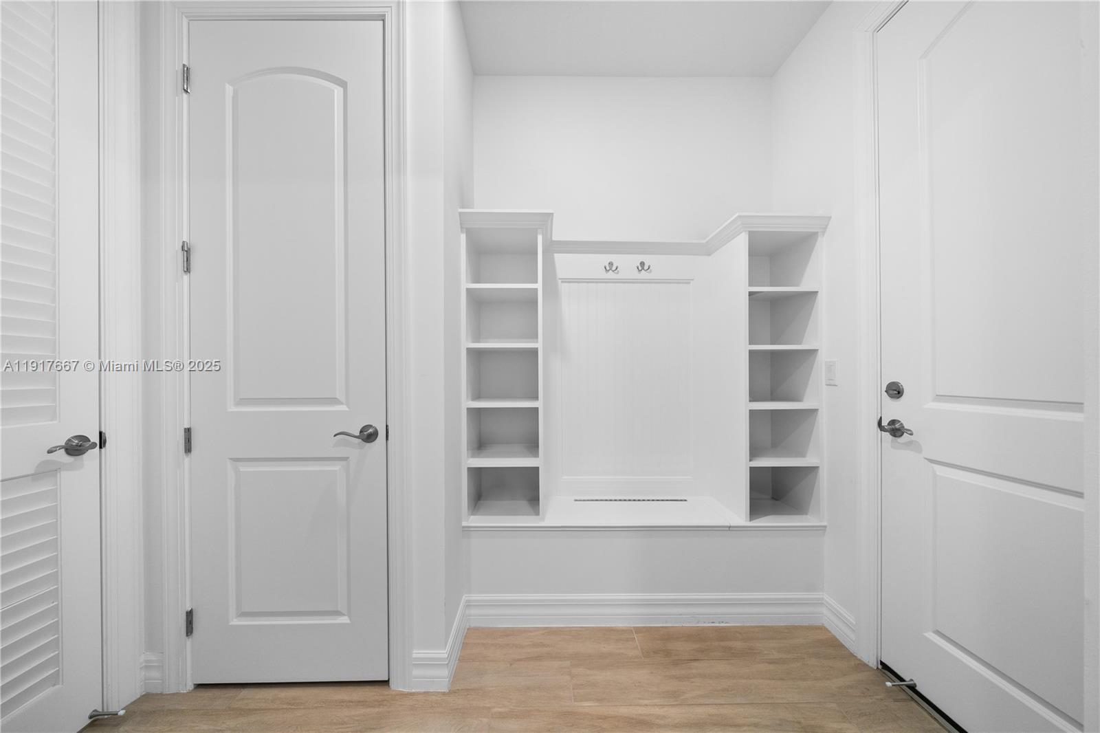 OAK TREE PROPERTY REDEVEL - Residential