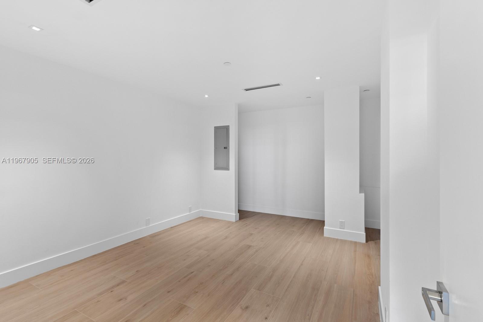 KEY COLONY NO 2 CONDO - Residential Lease