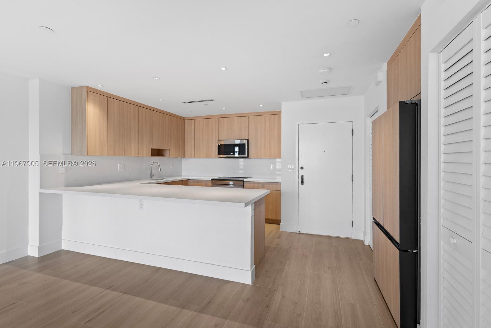 KEY COLONY NO 2 CONDO - Residential Lease