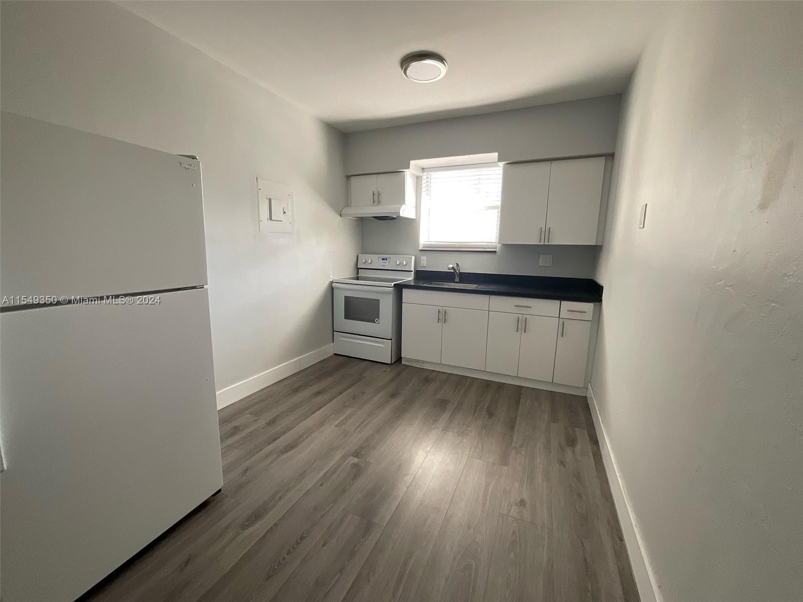 THIRD COMM SUB - Residential Lease
