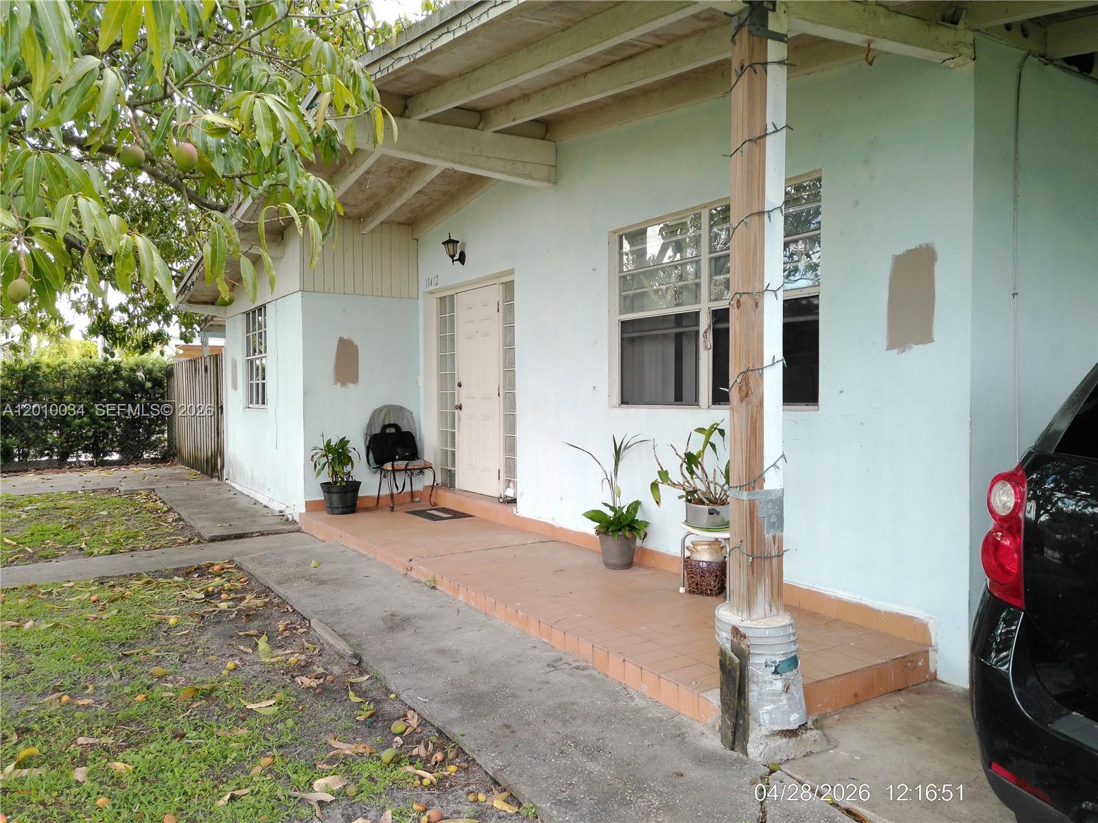 WESTWOOD LAKE - Residential