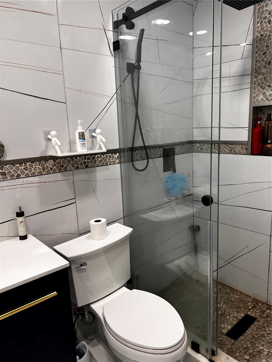 DRIFTWOOD ACRES NO 17 - Residential