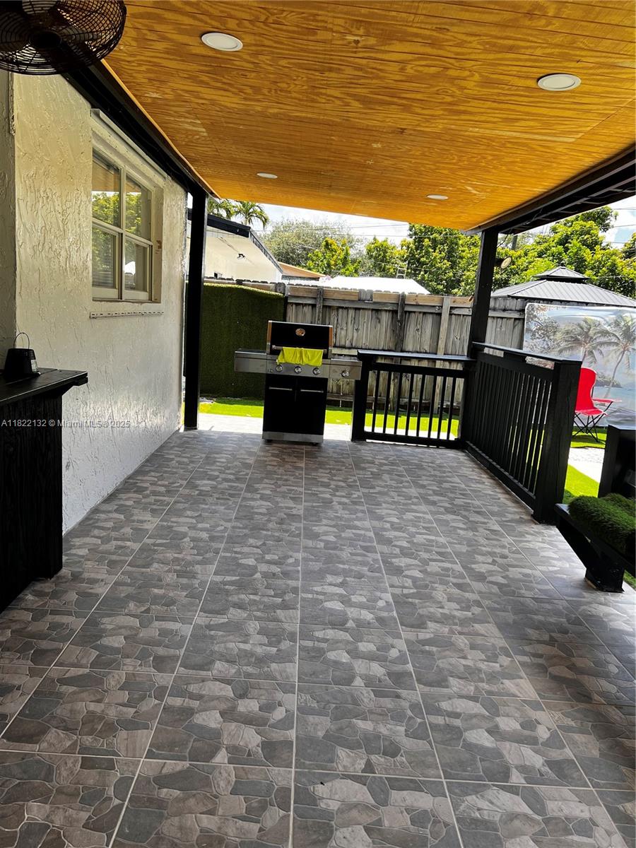 DRIFTWOOD ACRES NO 17 - Residential