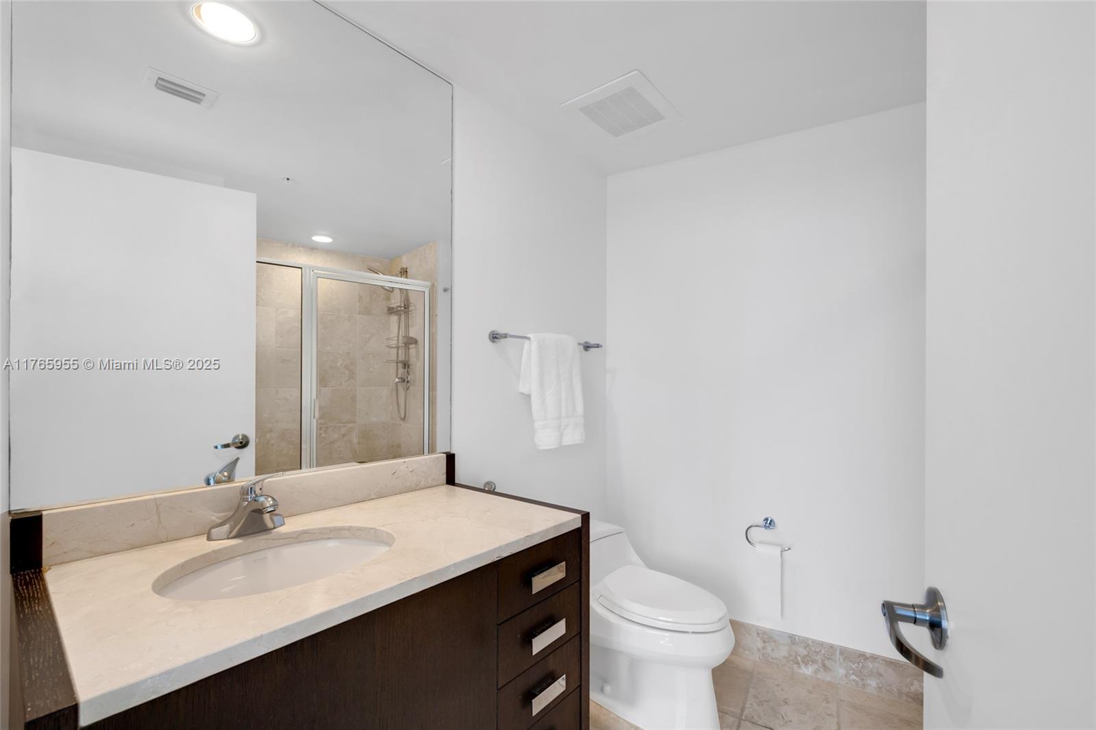 TRUMP ROYALE CONDO - Residential Lease