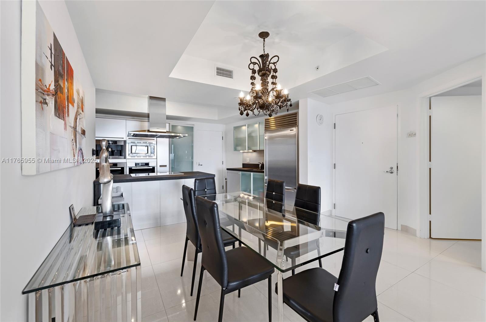 TRUMP ROYALE CONDO - Residential Lease