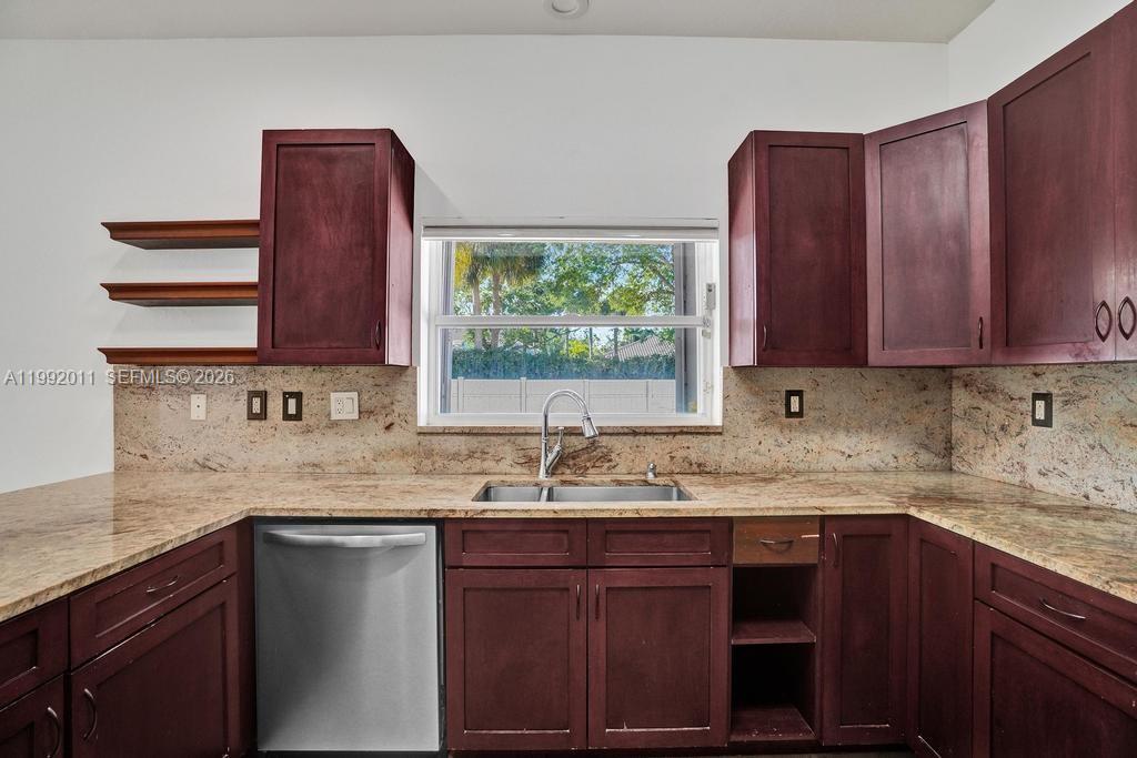 PEMBROKE ISLES 1 - Residential