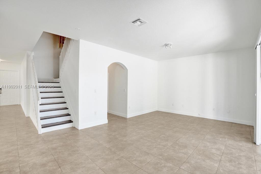 PEMBROKE ISLES 1 - Residential