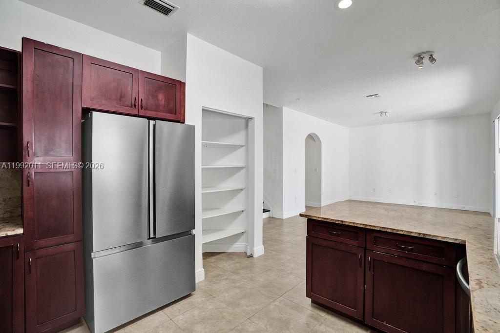 PEMBROKE ISLES 1 - Residential