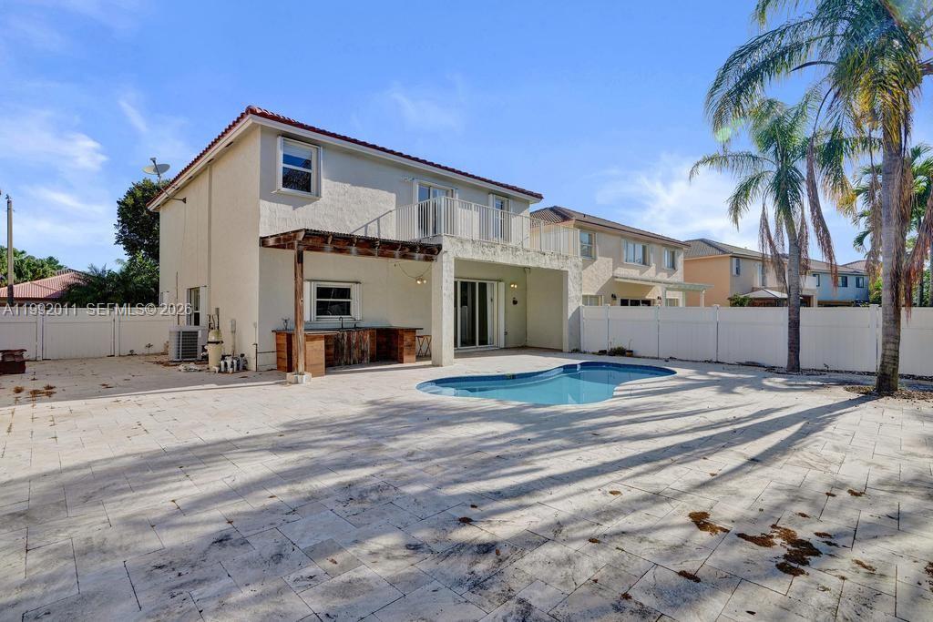 PEMBROKE ISLES 1 - Residential