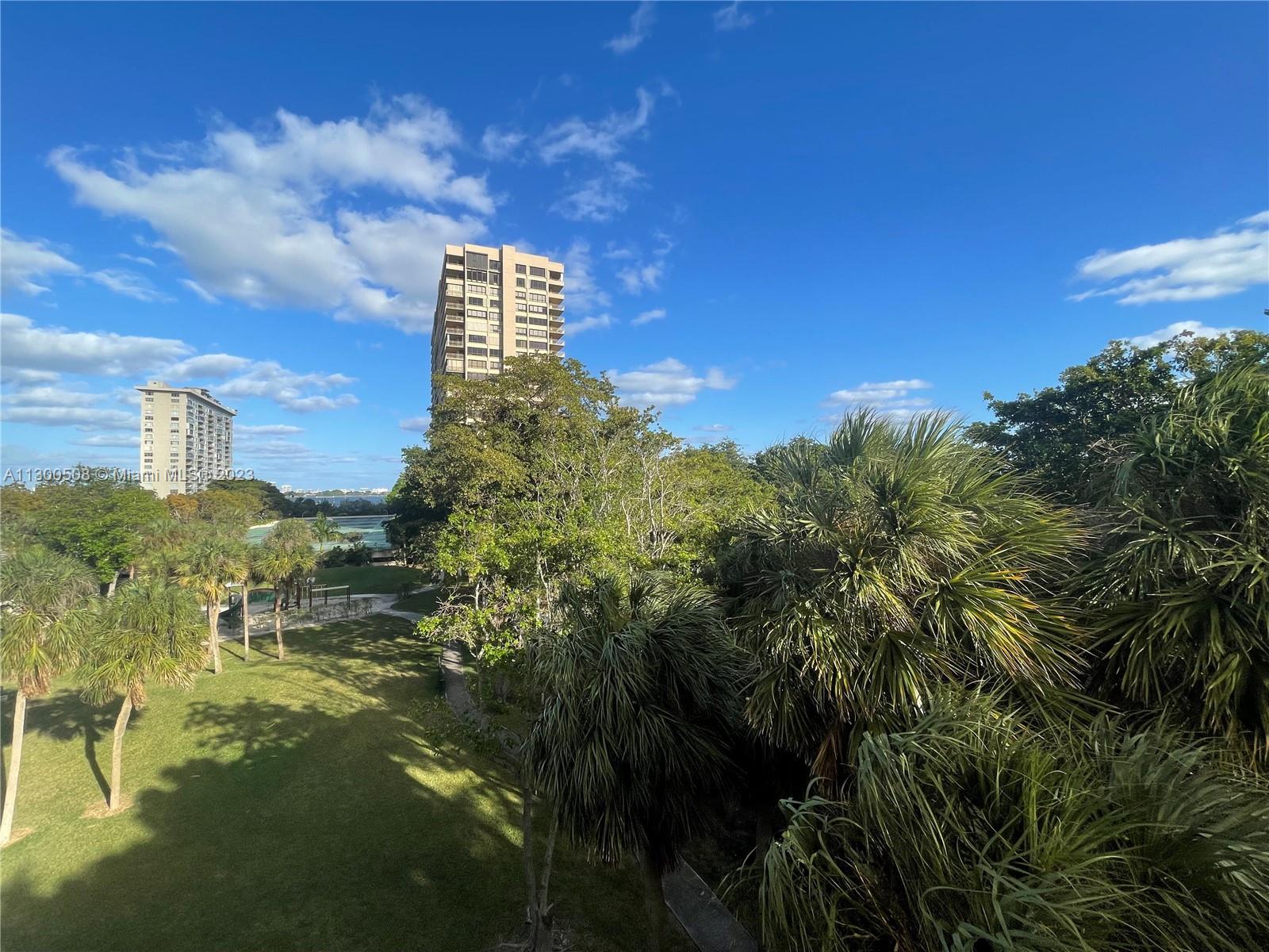 Photo 23 of 36 of 11111 Biscayne Blvd 4B condo