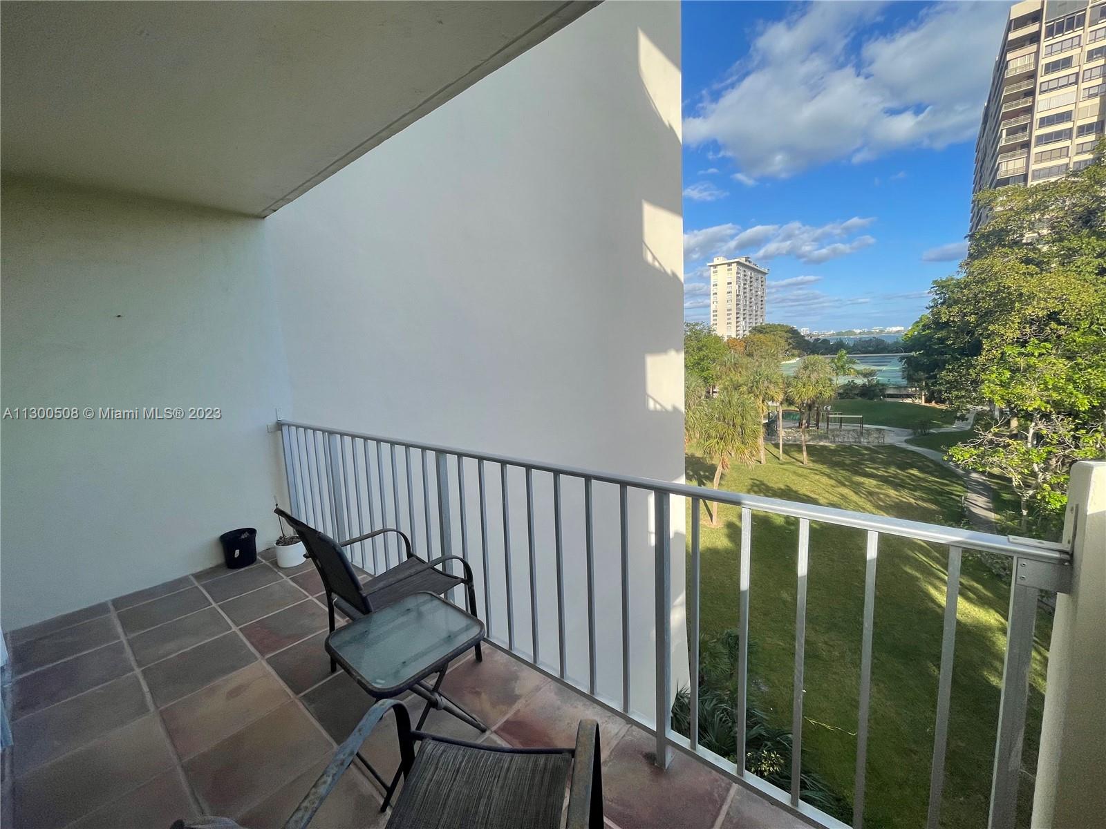 Photo 19 of 36 of 11111 Biscayne Blvd 4B condo