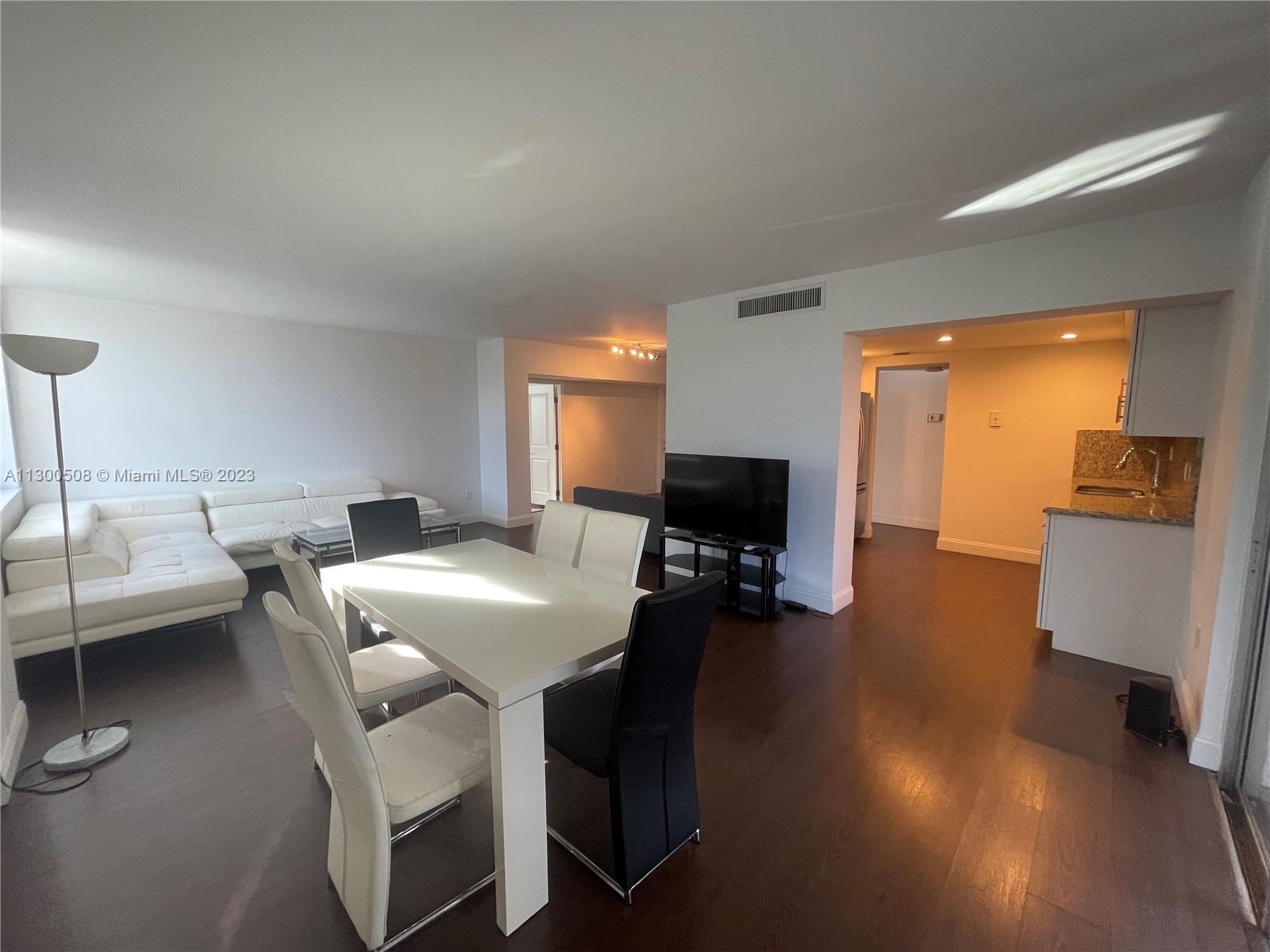 Photo 8 of 36 of 11111 Biscayne Blvd 4B condo