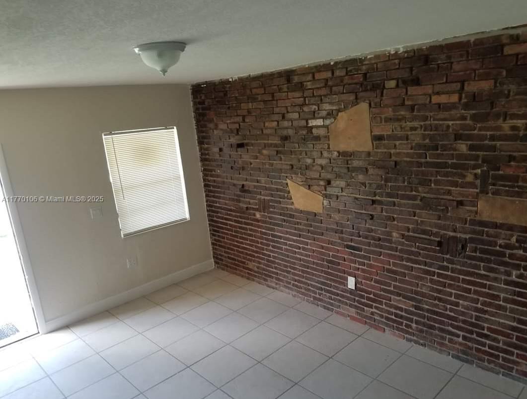 Rental Property at 1200 Ne 110th St 3, Miami, Broward County, Florida - Bathrooms: 1  - $1,200 MO.
