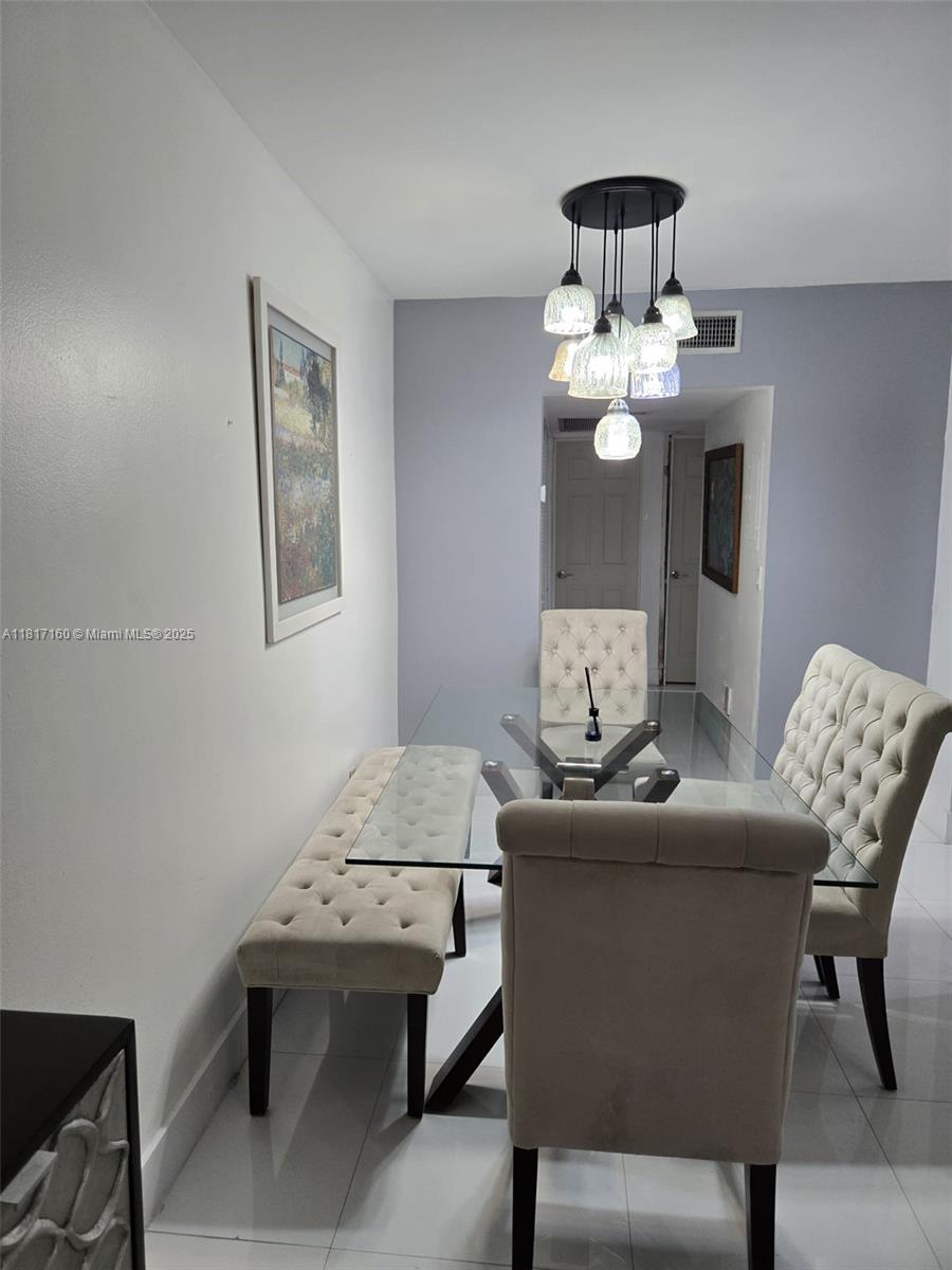 BENT TREE PARCEL SIX COND - Residential Lease