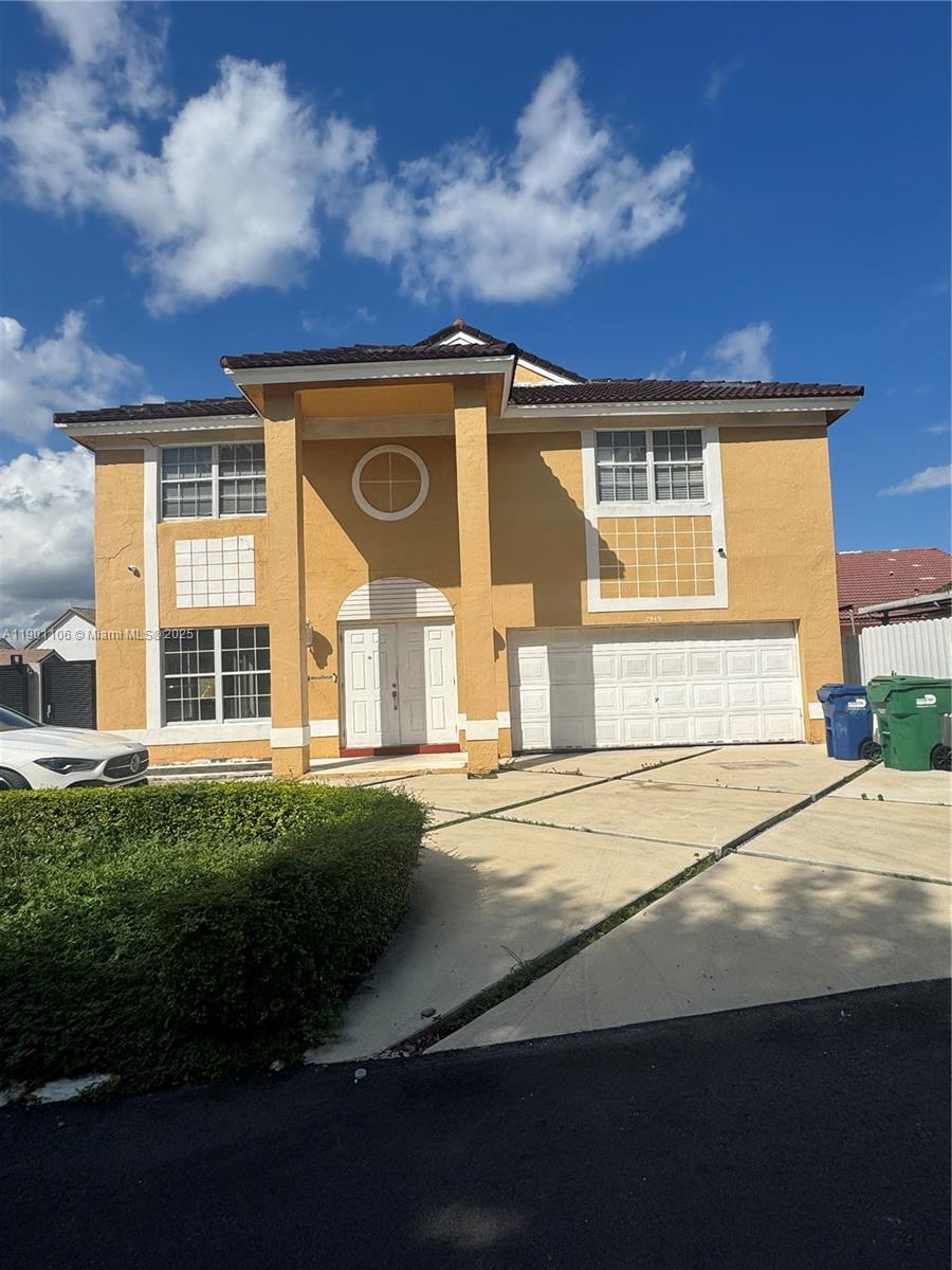 WEST ESPLANADE - Residential