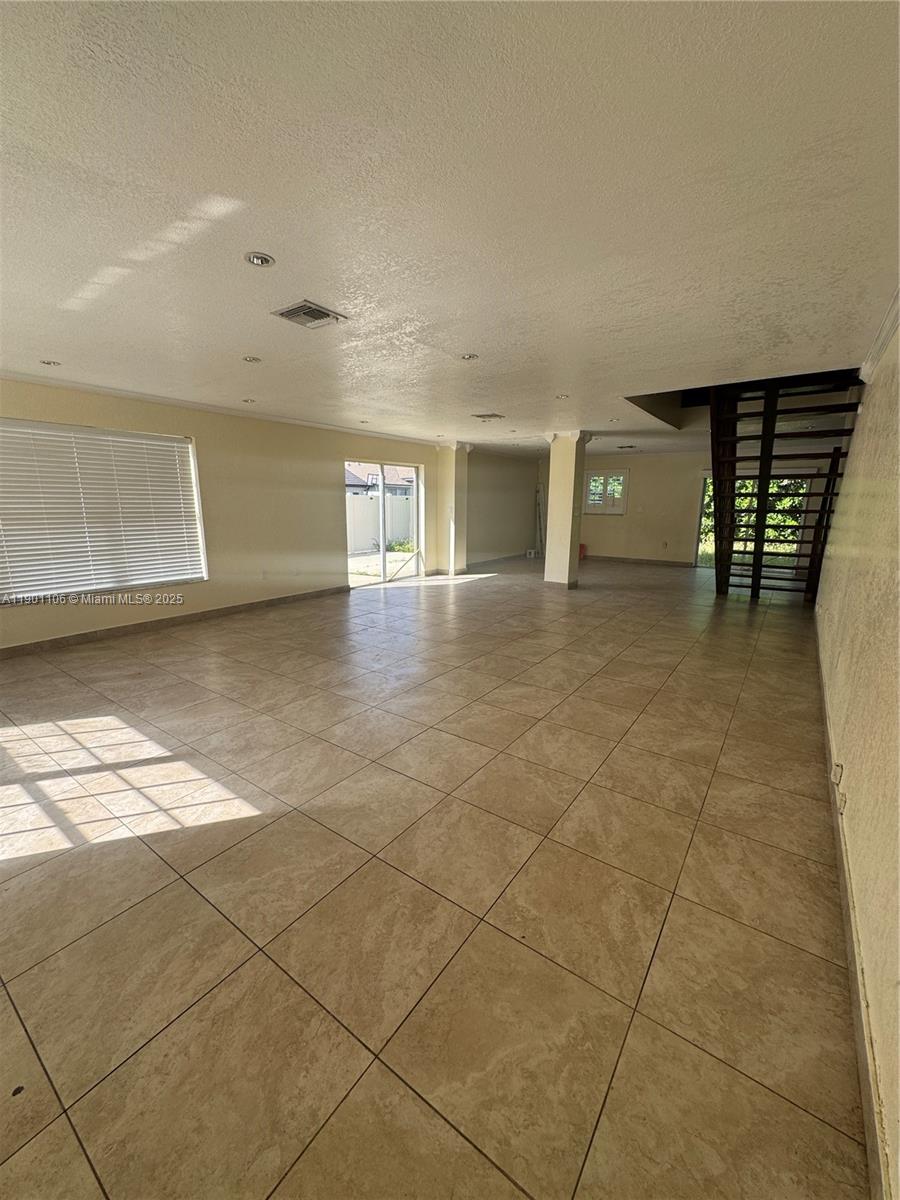 WEST ESPLANADE - Residential