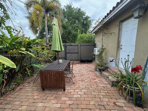 620 Wren Ave 1 Miami Springs FL 33166