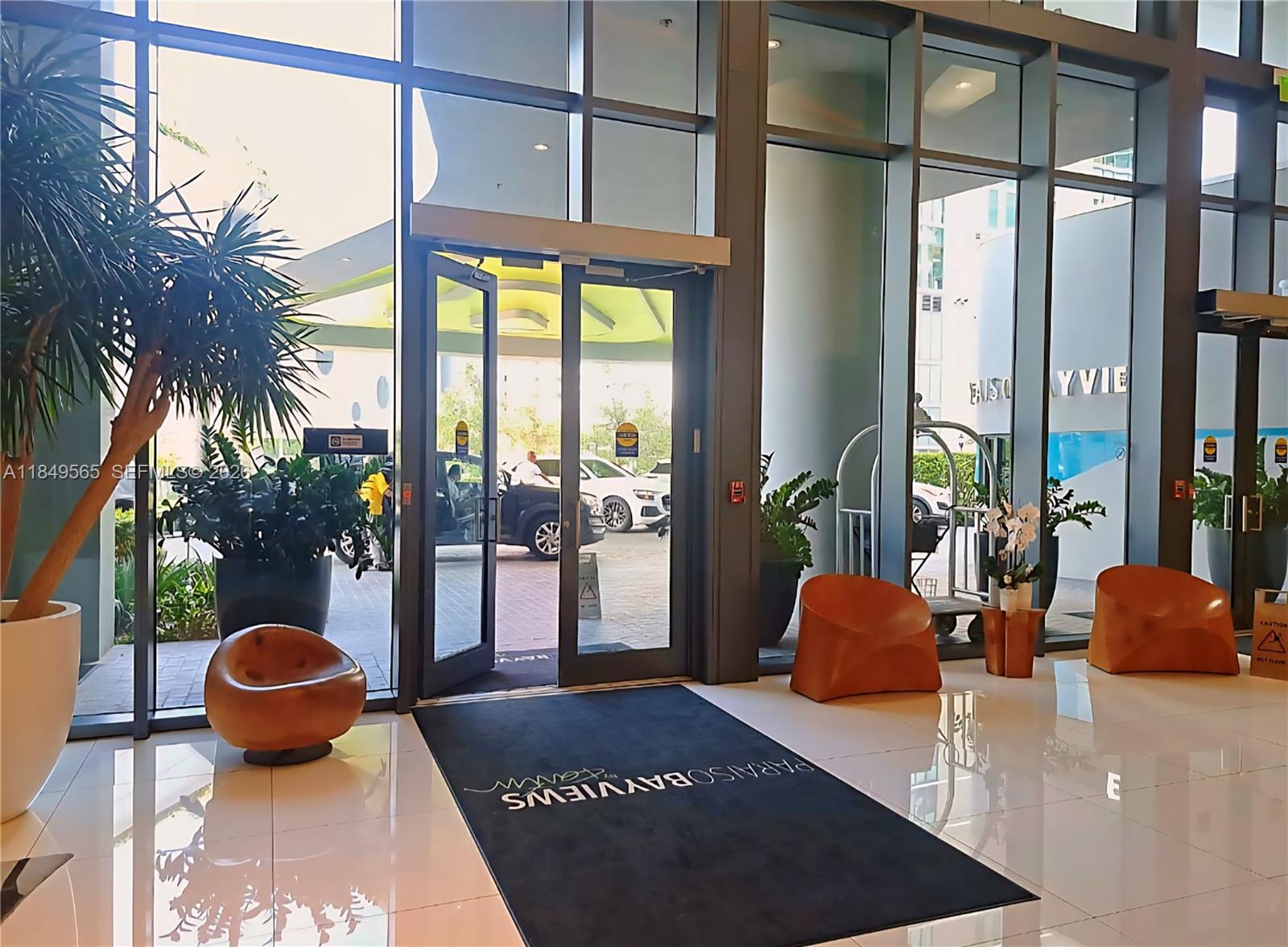 PARAISO BAYVIEWS - Residential