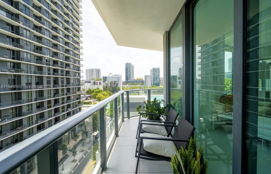 PARAISO BAYVIEWS - Residential