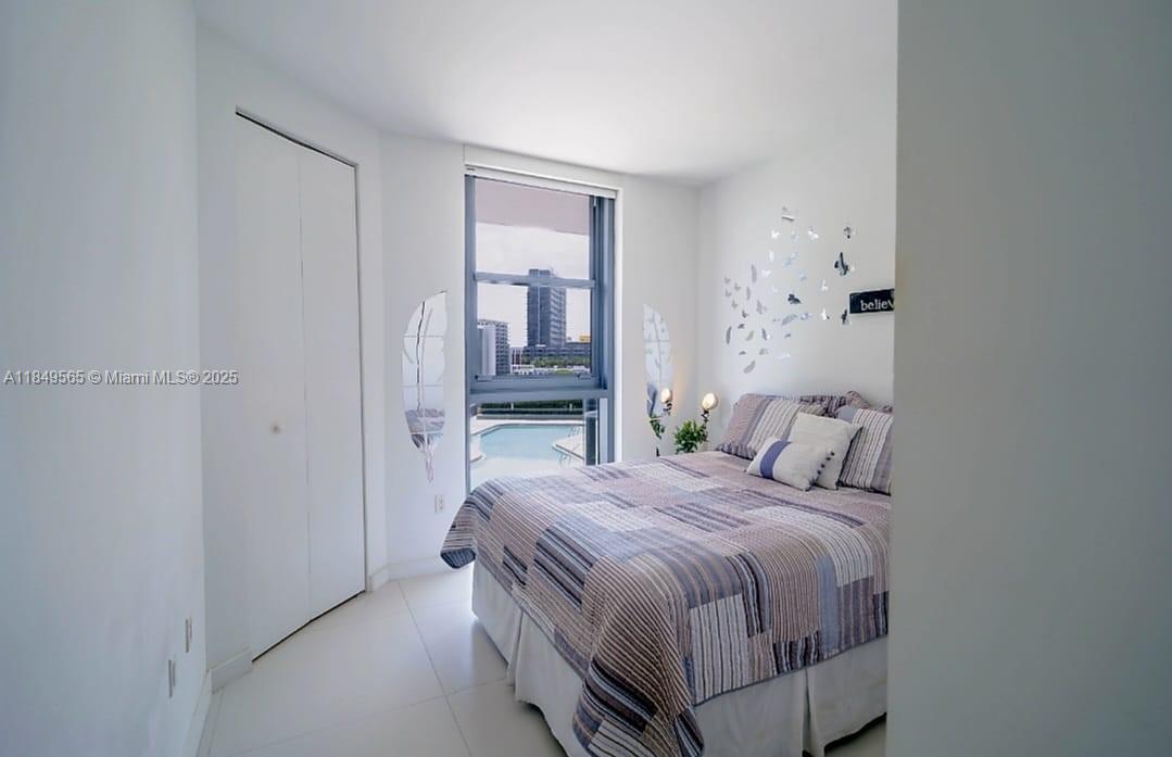 PARAISO BAYVIEWS - Residential