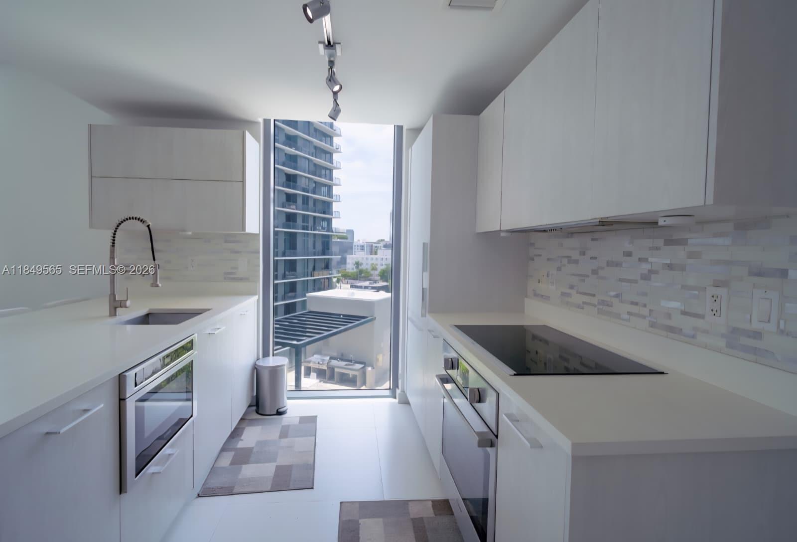 PARAISO BAYVIEWS - Residential