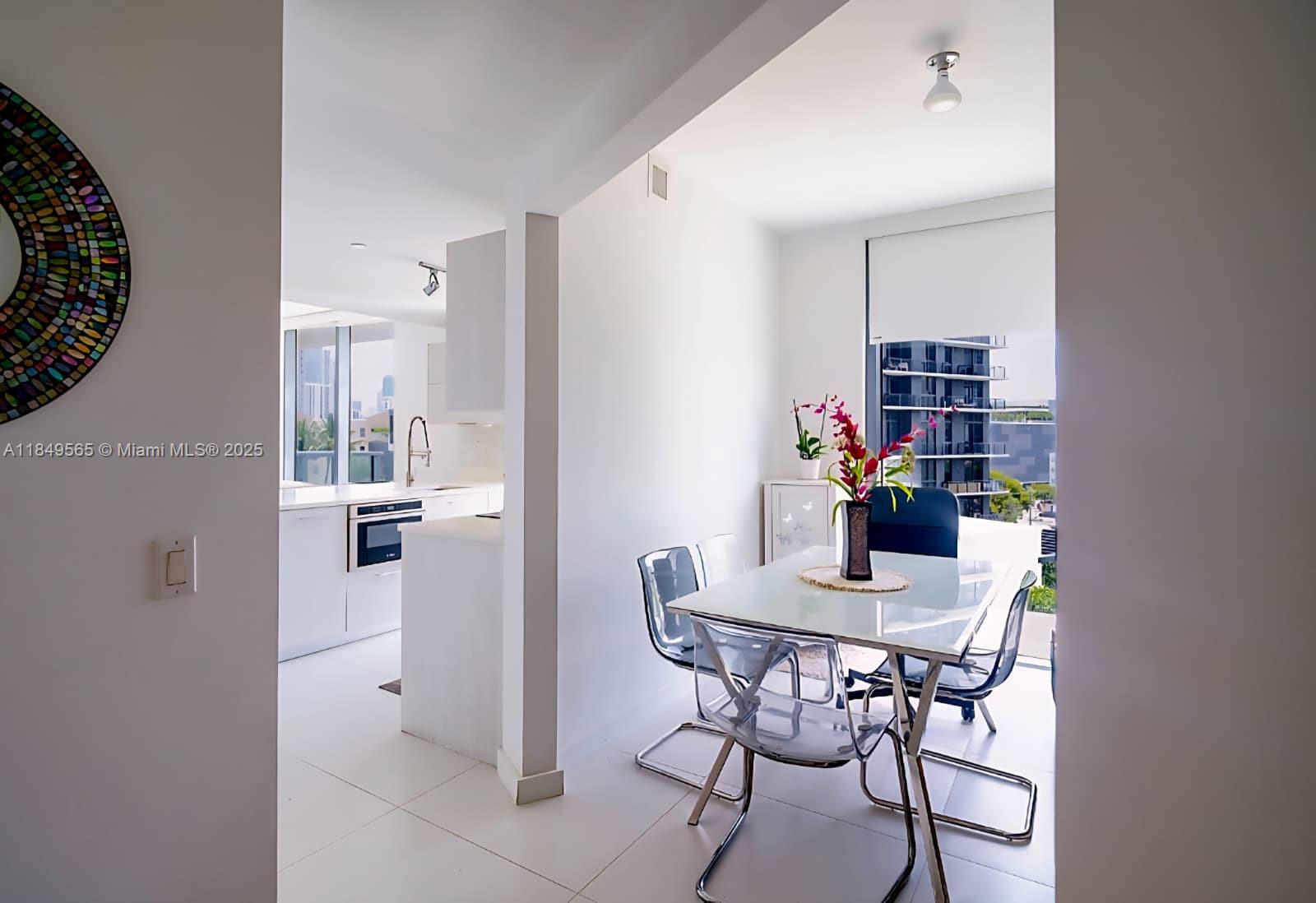 PARAISO BAYVIEWS - Residential