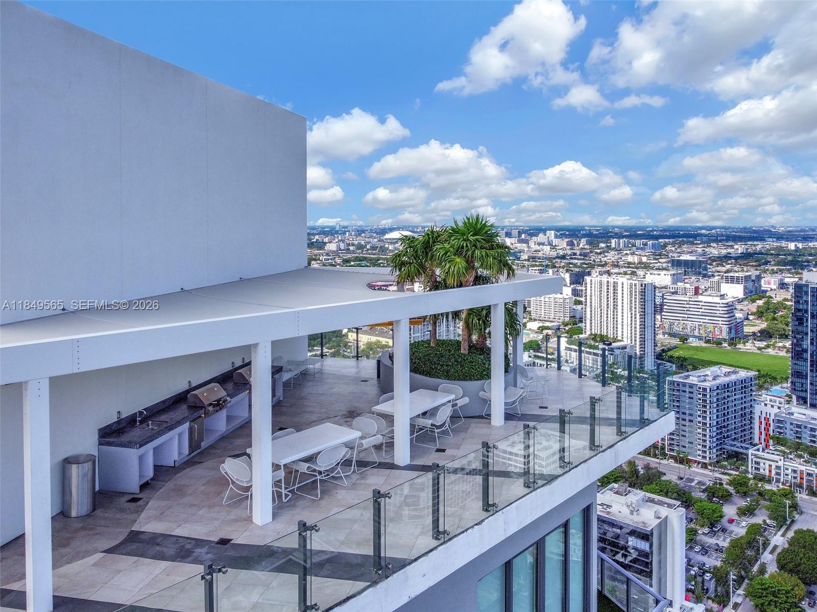 PARAISO BAYVIEWS - Residential