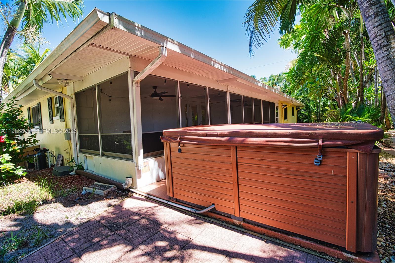 PALM ROW - Residential