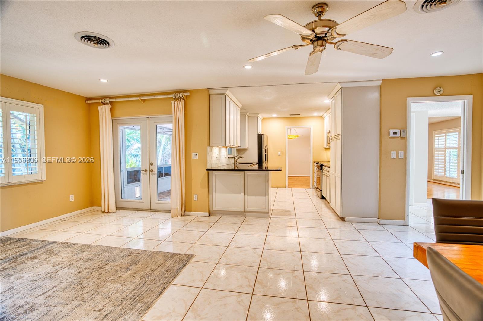 PALM ROW - Residential