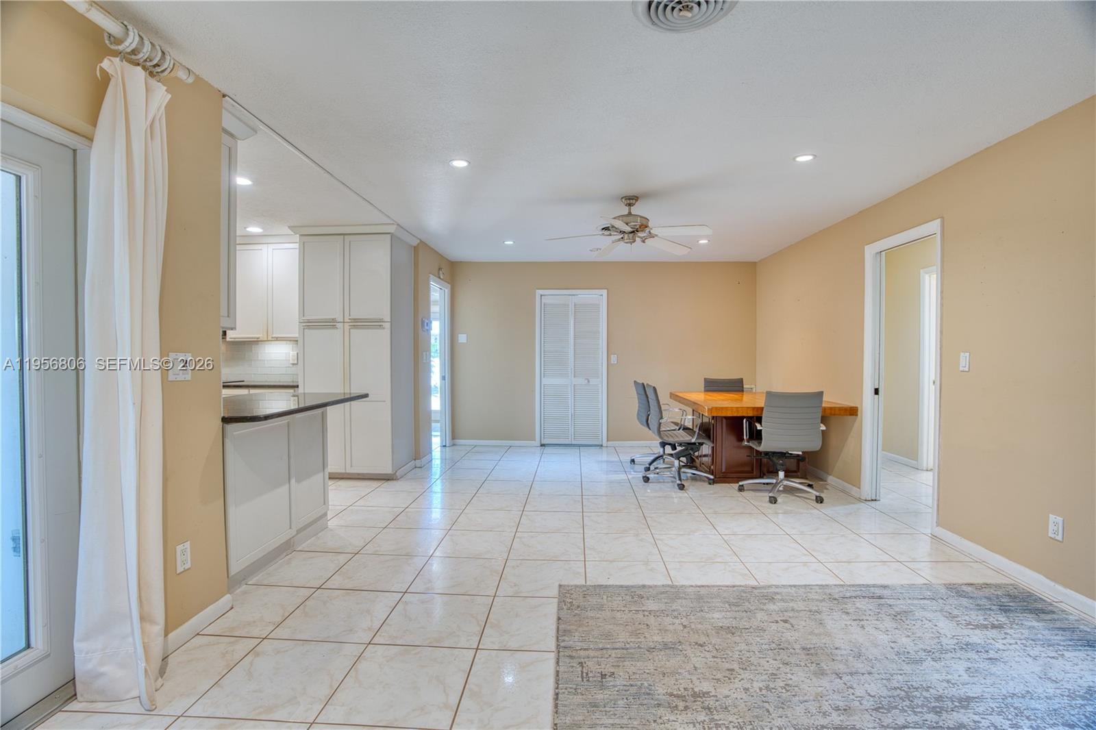 PALM ROW - Residential