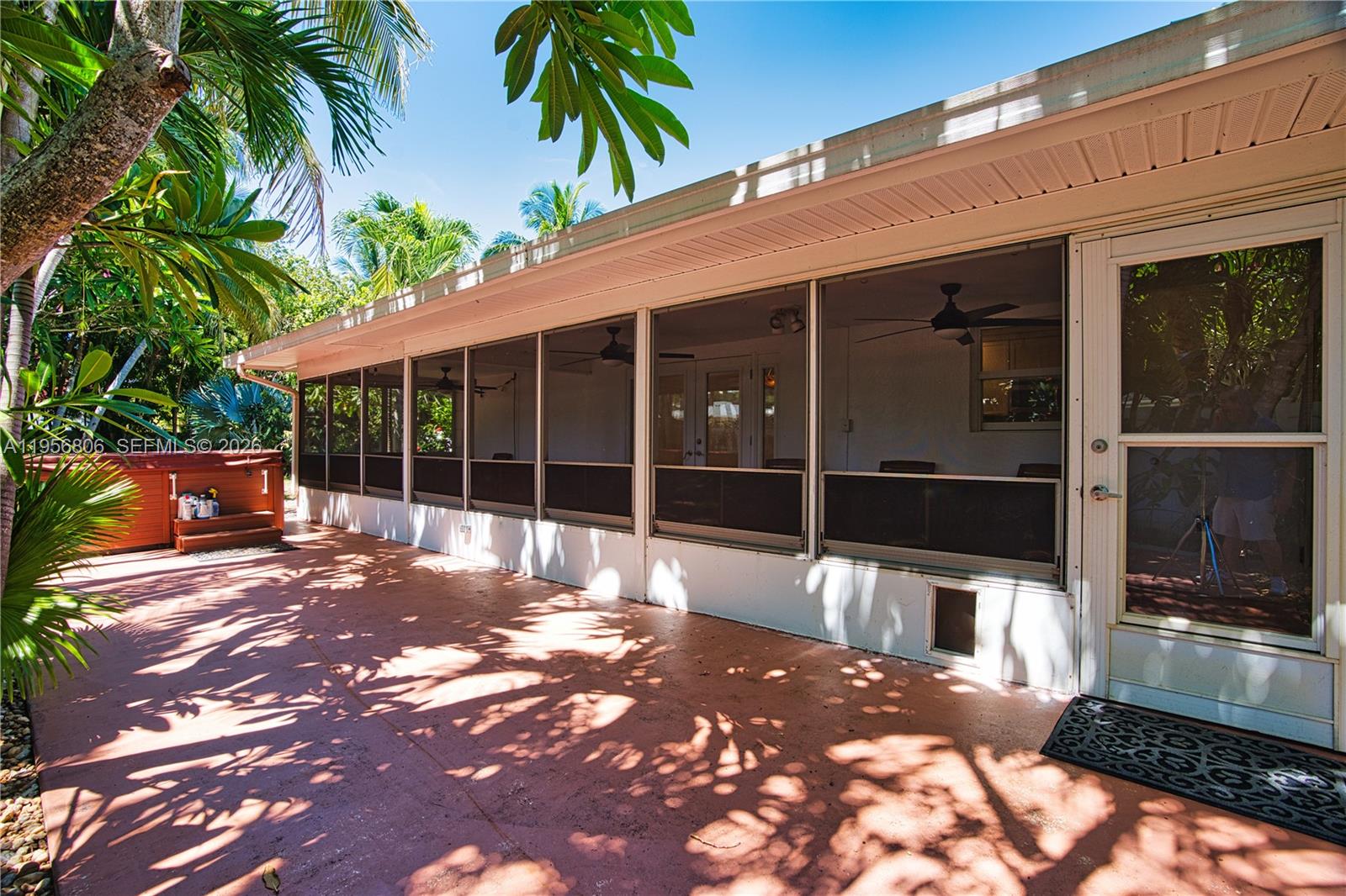 PALM ROW - Residential