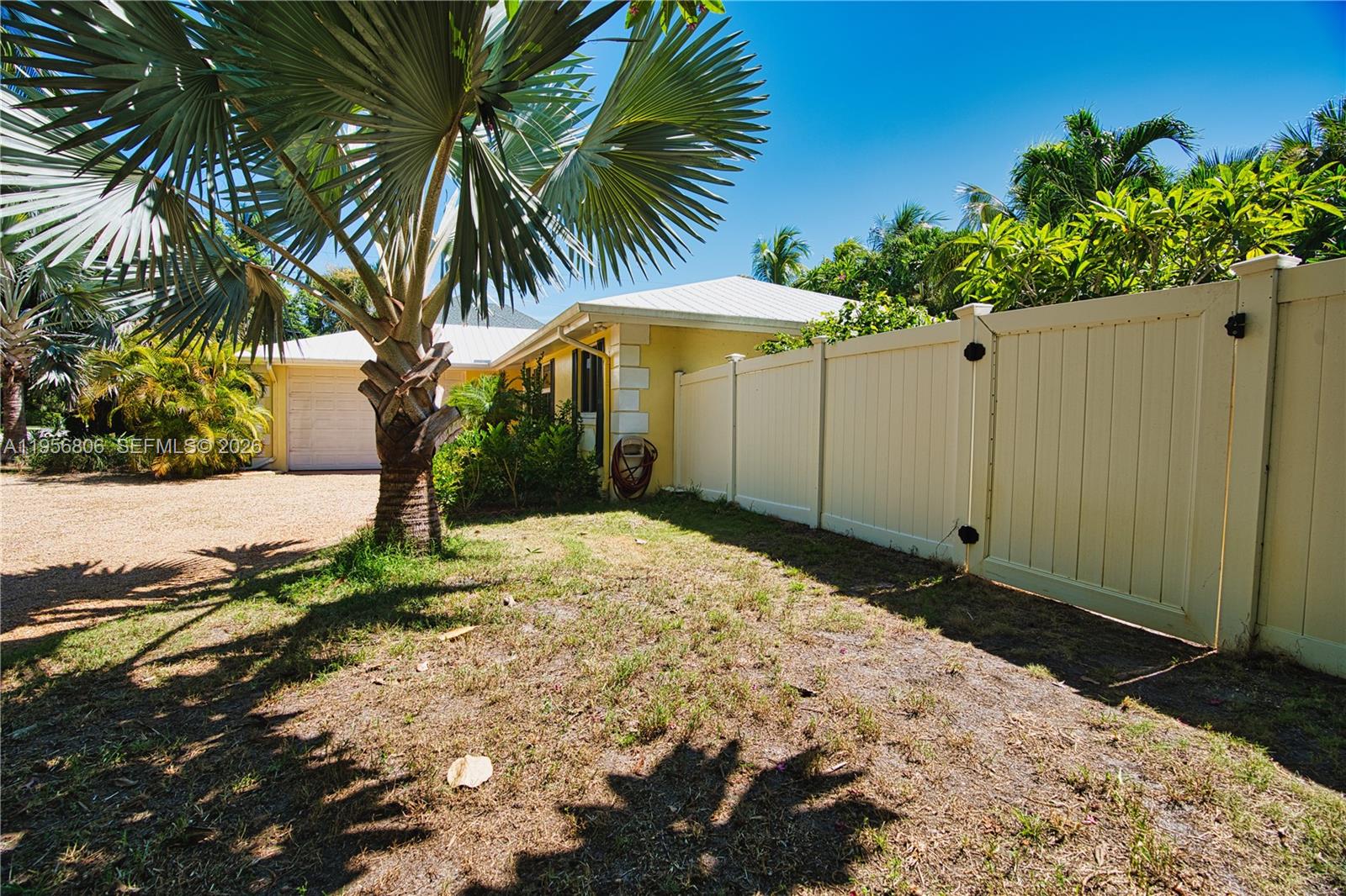 PALM ROW - Residential