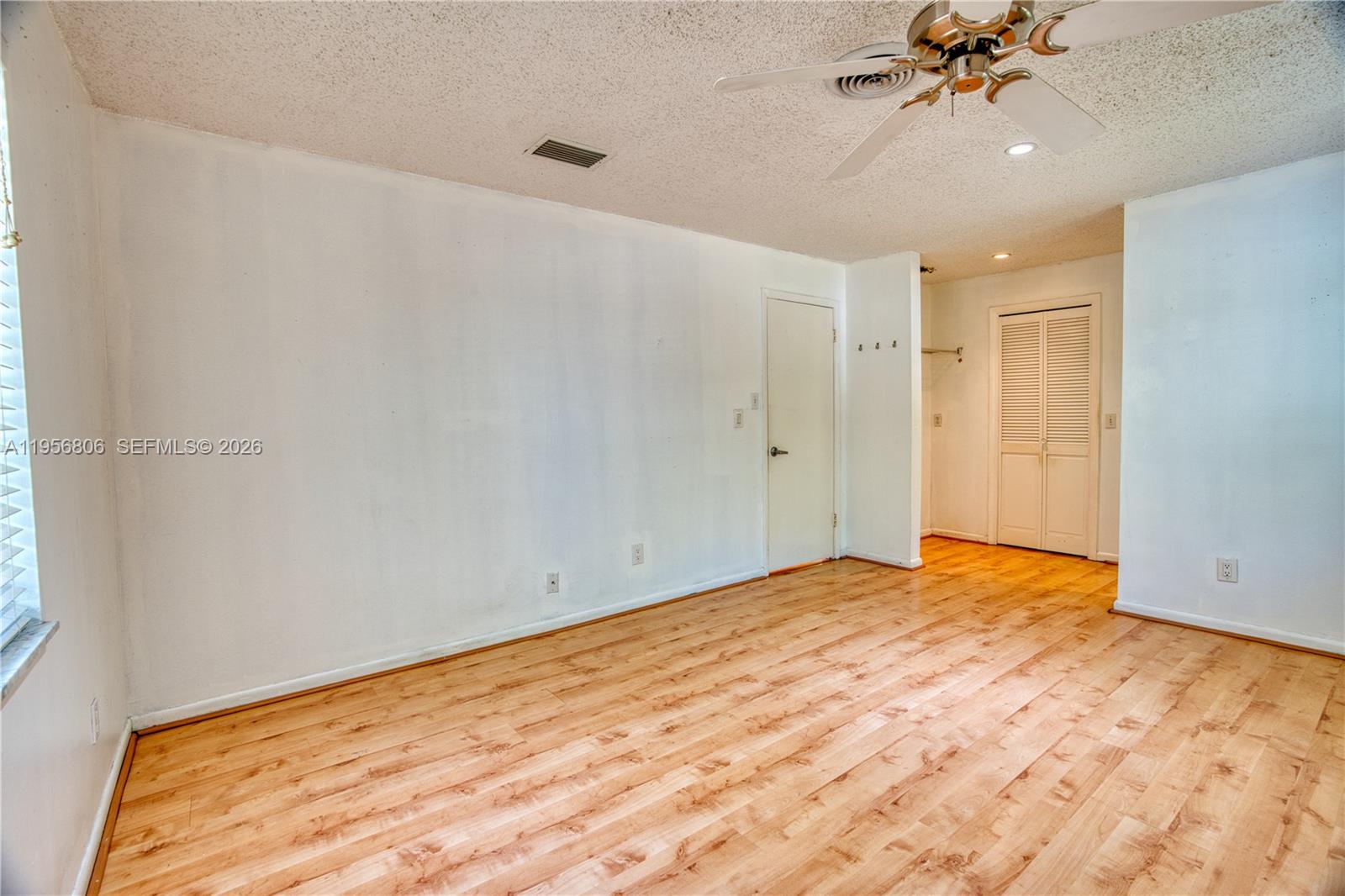 PALM ROW - Residential