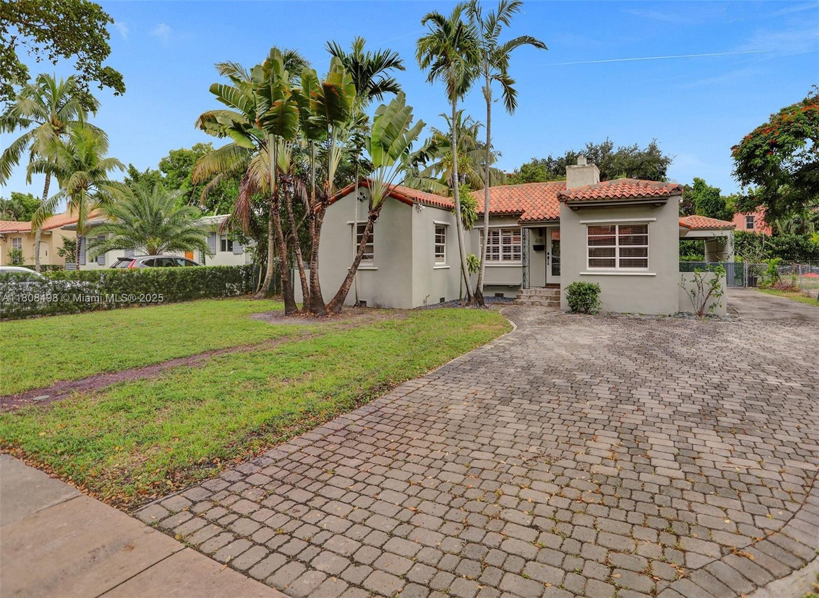 638 Madeira Ave