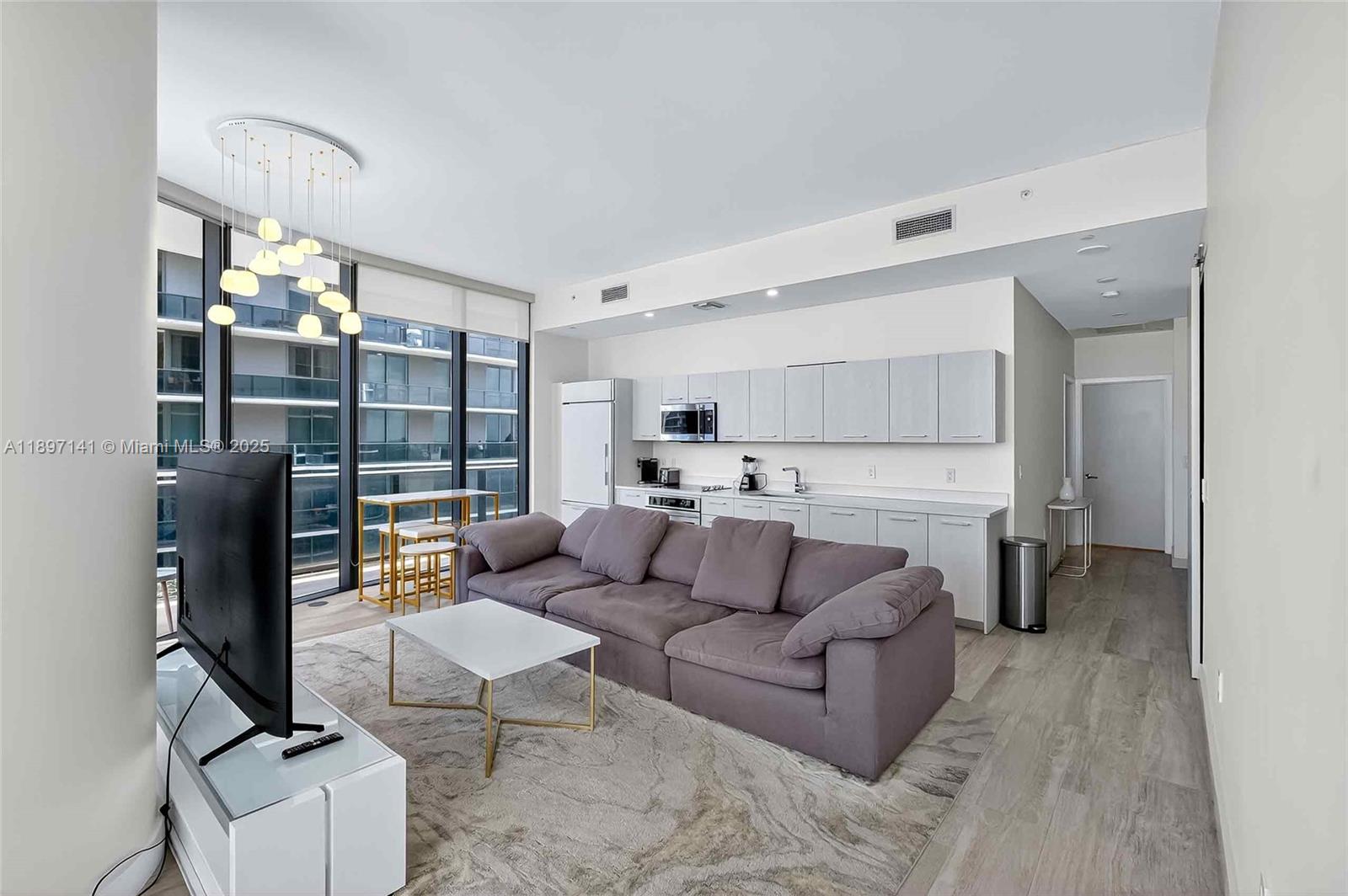 BRICKELL HEIGHTS WEST CON - Residential Lease