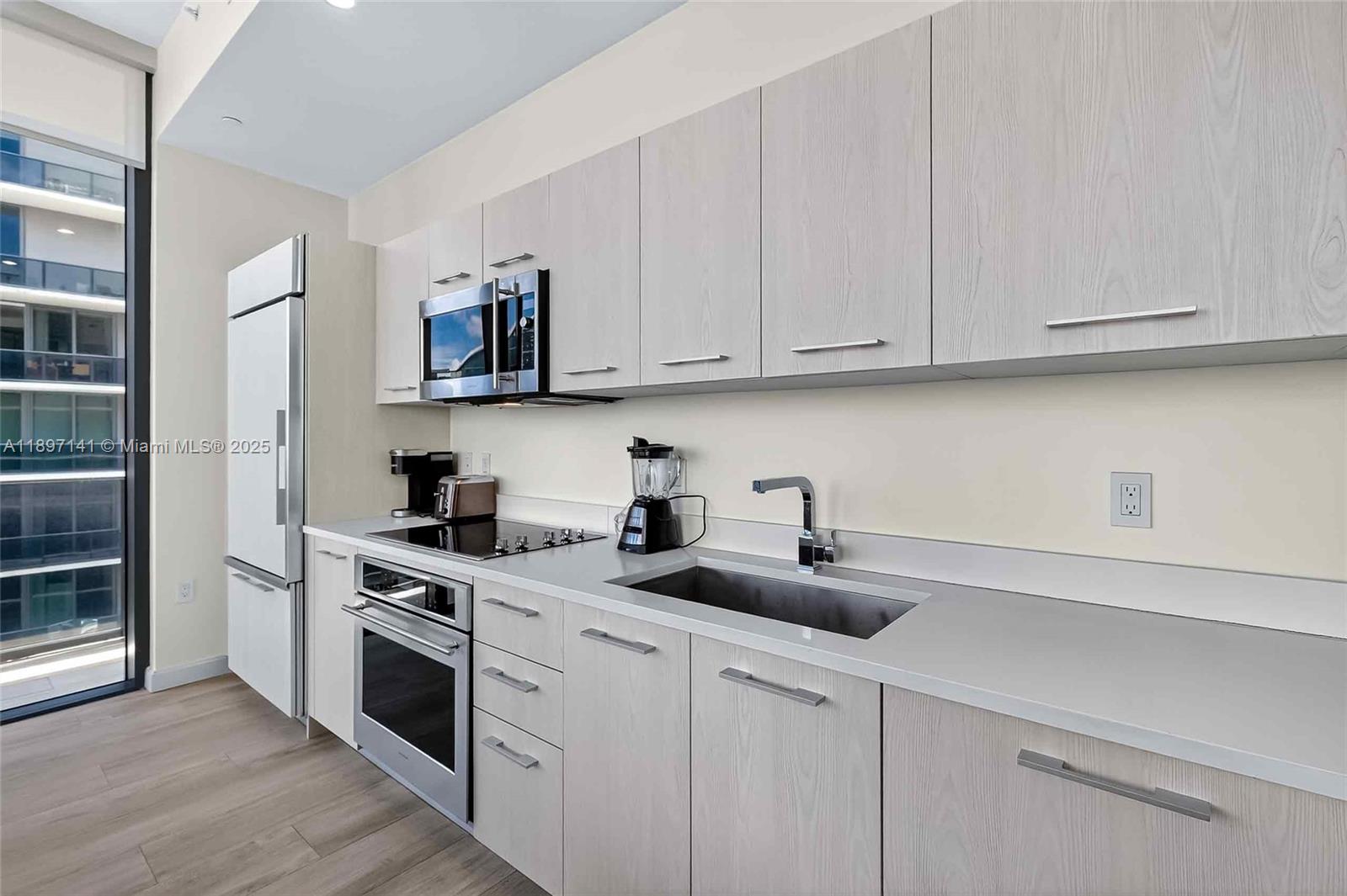 BRICKELL HEIGHTS WEST CON - Residential Lease