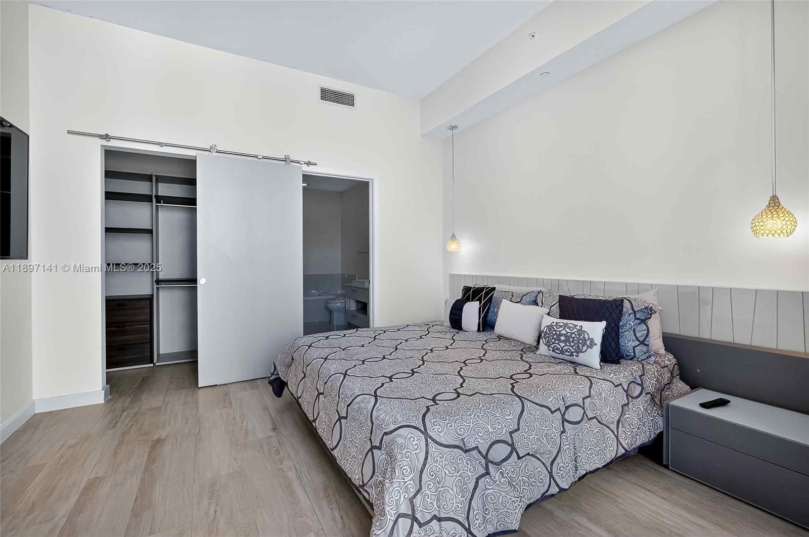 BRICKELL HEIGHTS WEST CON - Residential Lease