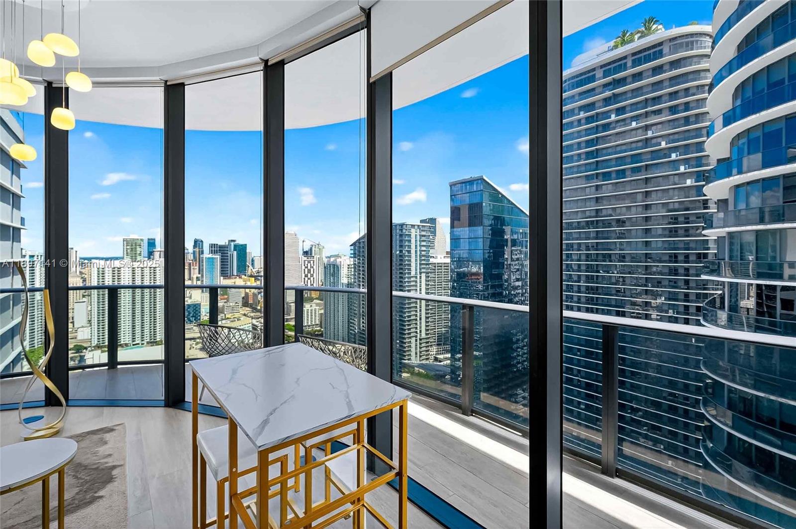 55 SW 9th St 4301