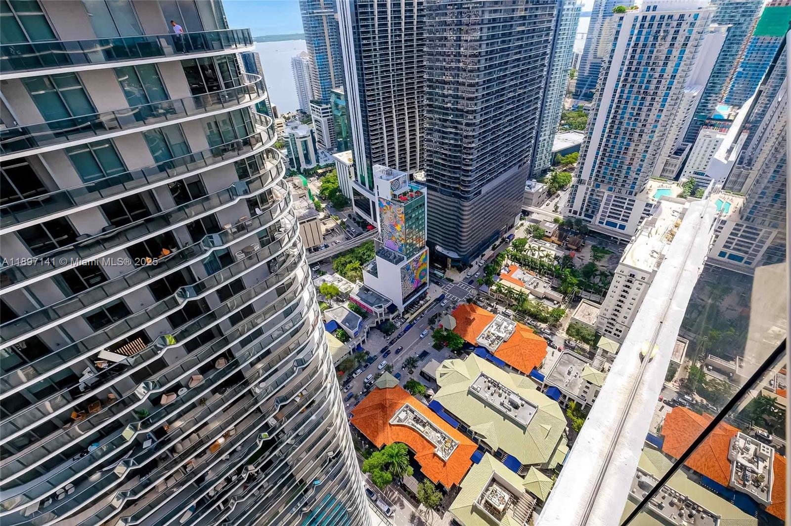 BRICKELL HEIGHTS WEST CON - Residential Lease