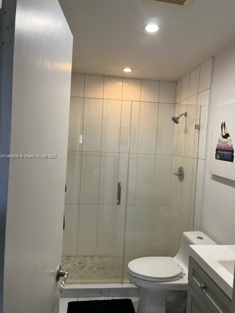 VENETIAN GARDENS AT COUNT - Residential