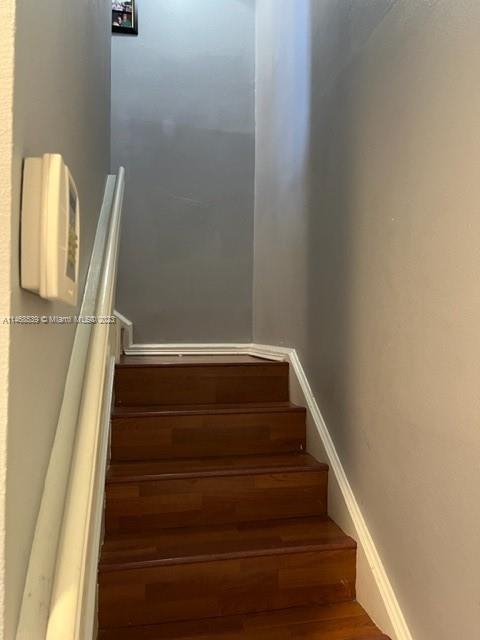 VENETIAN GARDENS AT COUNT - Residential