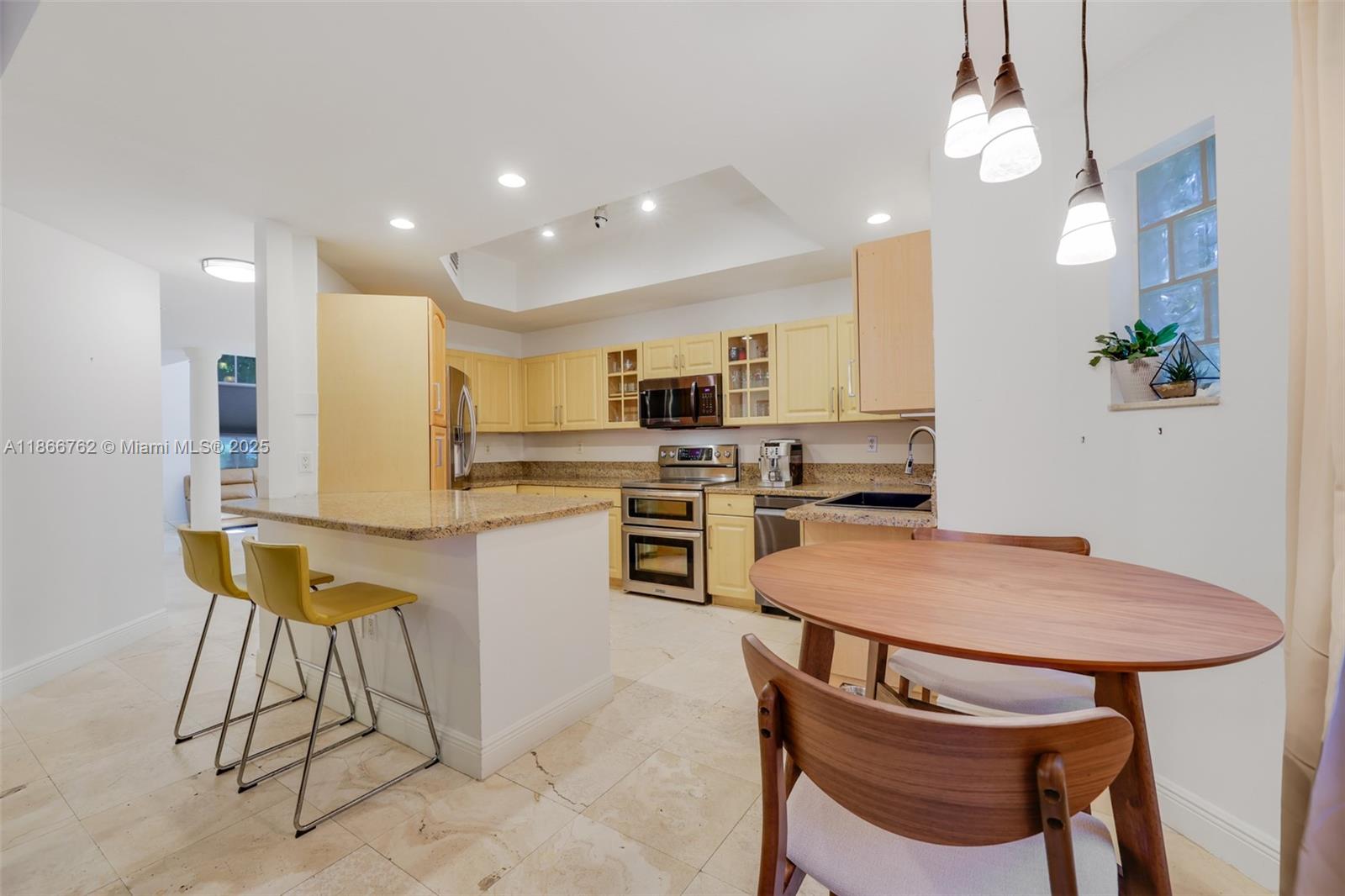 CORAL GABLES GRANADA SEC - Residential