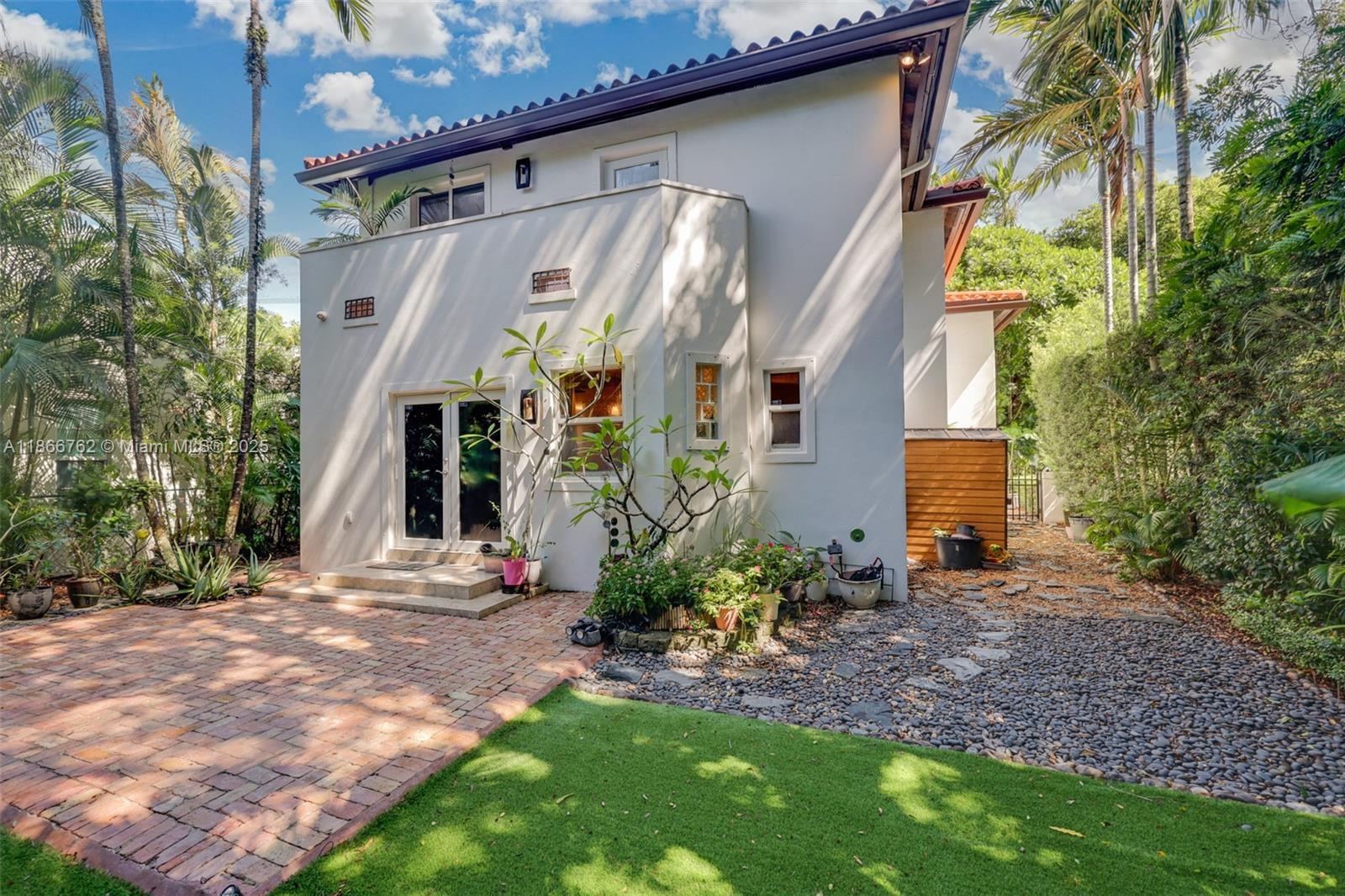 CORAL GABLES GRANADA SEC - Residential