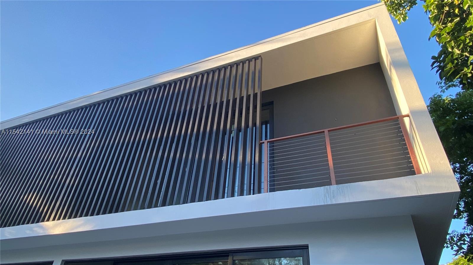 OAK RIDGE PARK - Residential Income