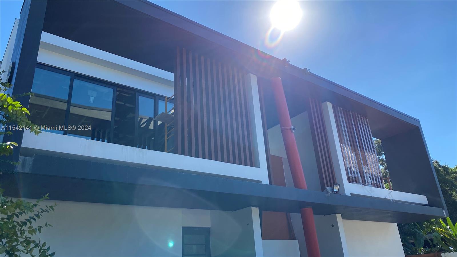 OAK RIDGE PARK - Residential Income