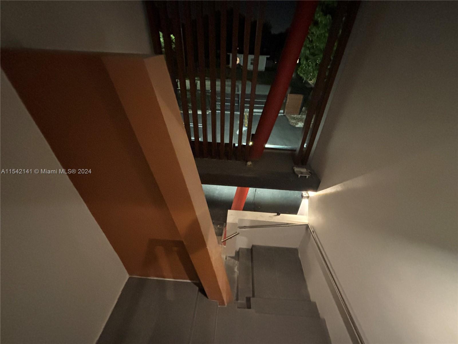 OAK RIDGE PARK - Residential Income