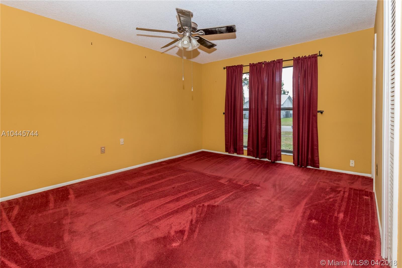 SUNRISE GOLF VILLAGE SEC - Residential