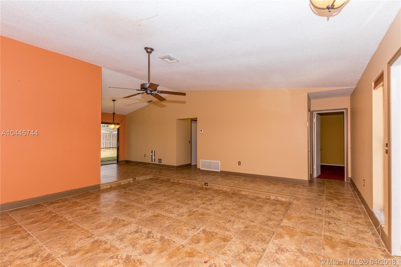 SUNRISE GOLF VILLAGE SEC - Residential