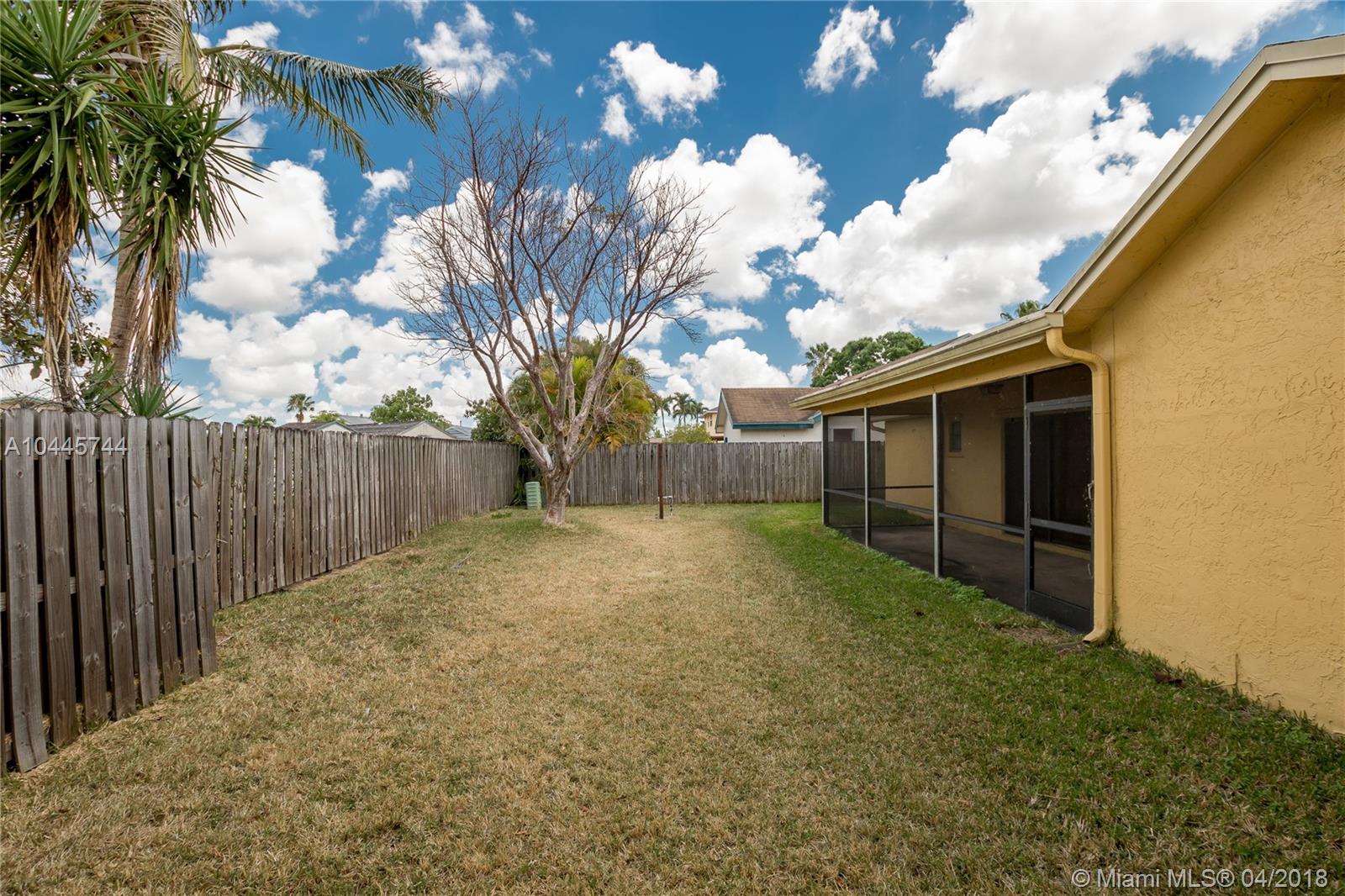 SUNRISE GOLF VILLAGE SEC - Residential