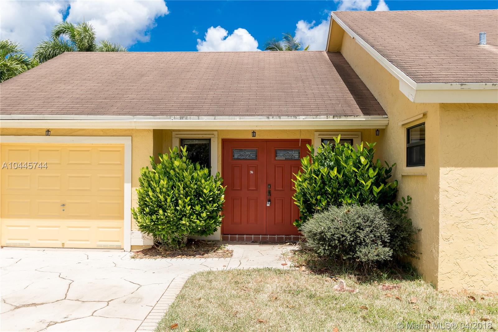 SUNRISE GOLF VILLAGE SEC - Residential